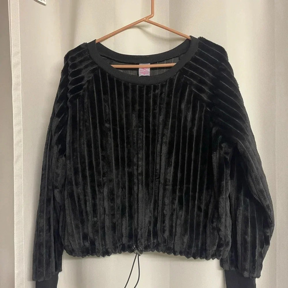No Boundaries ribbed plush velour cropped drawstring @ waist   Sweatshirt - Picture 1 of 7